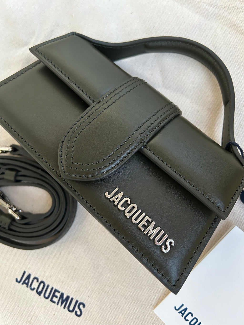 JACQUEMUS IL GRANDE BAMBINO